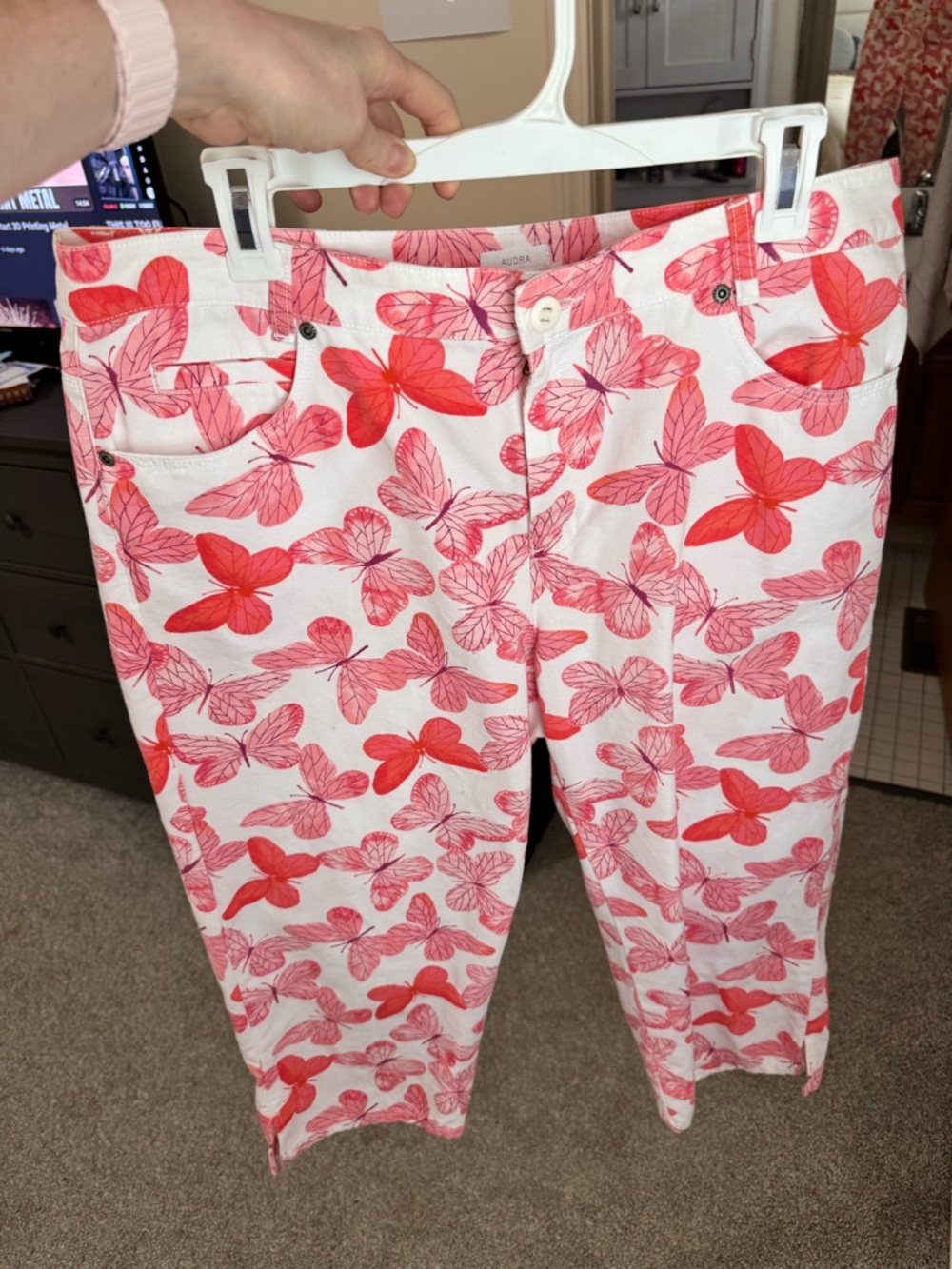Liz Claiborne White Ankle Jeans with Pink & Red Butterfly Print